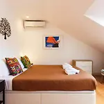 Comfortable And Bright - * Lissabon